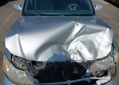 2000 Toyota Avalon Xls z USA, uszkodzony, nr VIN 4T1BF28B4YU083666